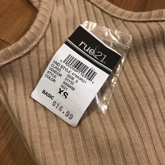 Form fitting body suit - Picture 2 of 2